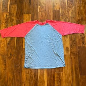 NWOT Woman’s size XXL Red and Heather Gray Raglan Long Sleeve T-shirt